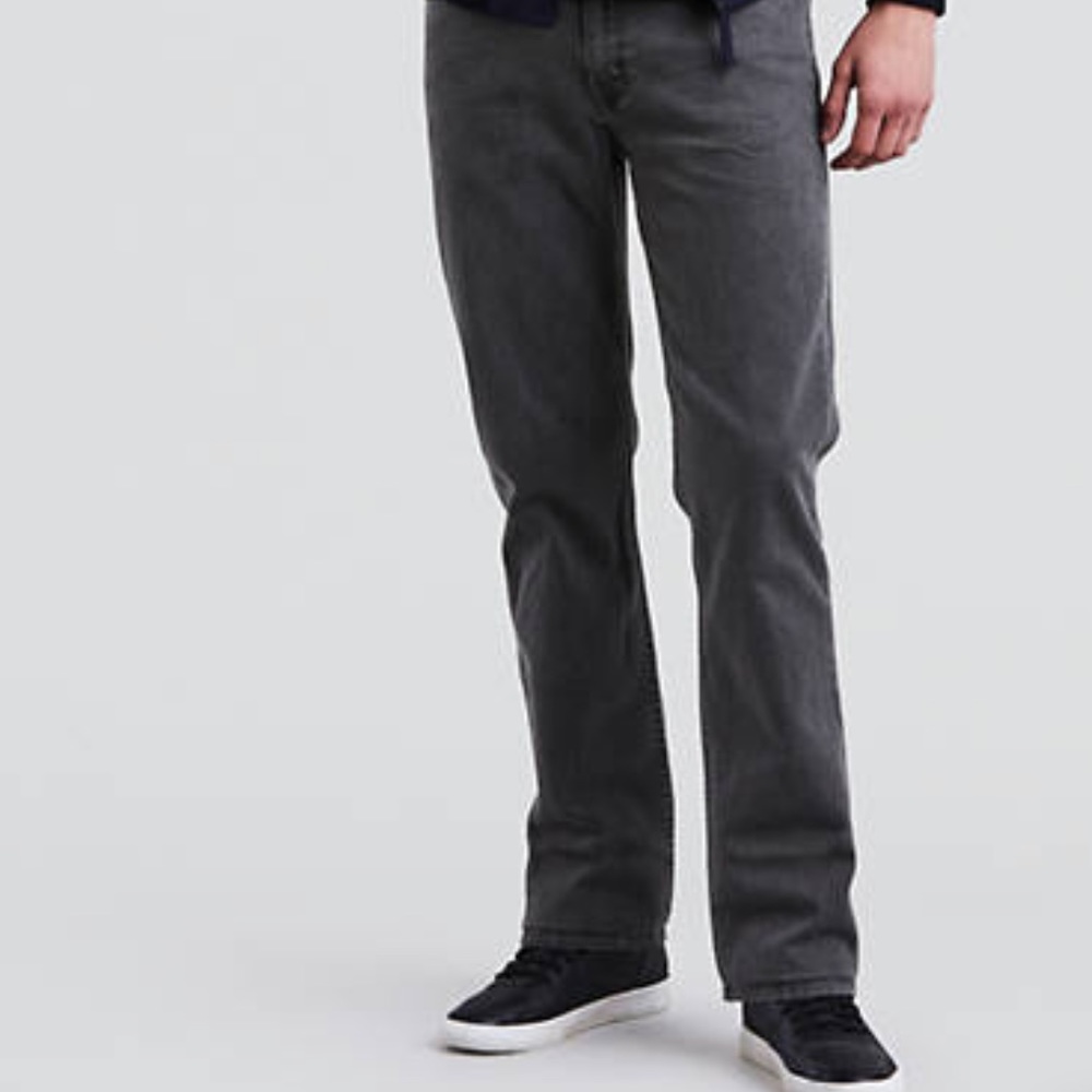 Gray Levi’s 514 Jeans